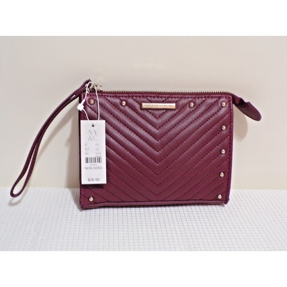 New York & Company Beautiful Maroon w/Gold Tone Zip Wristlet Faux Leather NWT